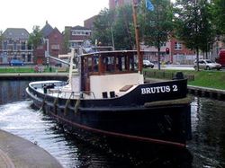 sturdy tug with rich history, fully equipped, spacious aft deck