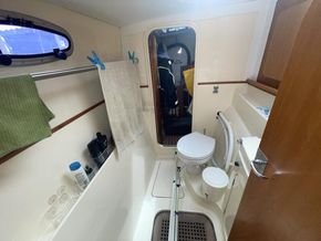 Broadblue Prestige 38  - Heads 2