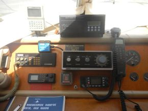 Versil Craft 26 Aft Cabin, Flybridge, 2 separate crew cabins - Cockpit Instruments