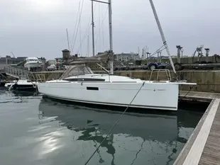 2017 Jeanneau Sun Odyssey 349