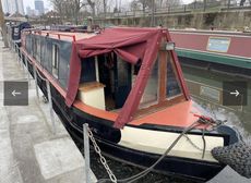 Narrowboat with London Mooring