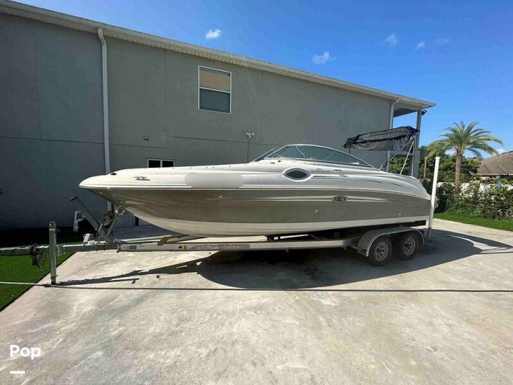 2008 Sea Ray 240 sundeck