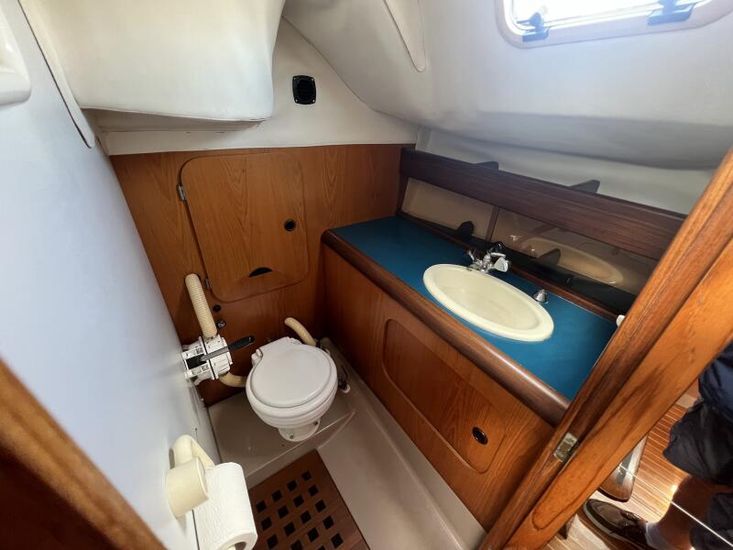 1987 Beneteau First 325