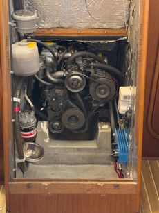 Westerly Ocean 33  with Comprehensive Sail Wardrobe and Inventory