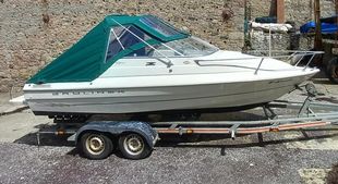 Bayliner Capri 1952 (2000 Model)
