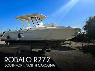 2021 Robalo R272