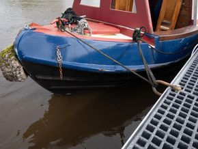 Narrowboat 40ft Trad Stern  - Bow