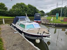 Norman 20 River Canal Cruiser