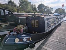 Ellie's Marbles - Charming 54ft Semi Trad Narrowboat built 2010
