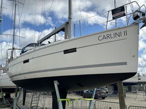 2011 Bavaria 36 Cruiser  4