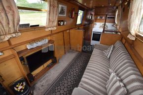 Saloon aft