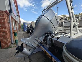 Highfield 640 DL  - Engine