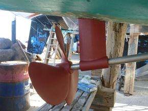 Prop & 'P' Bracket