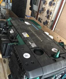 For sale Volvo Penta D6 330HP 2x engines