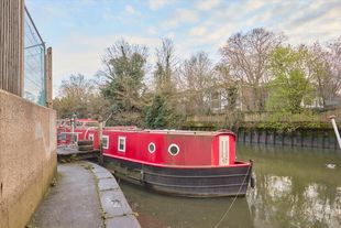 52 ft Houseboat moored in Ham Wharf