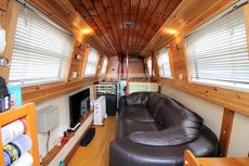 43ft Narrowboat with Residential mooring West London