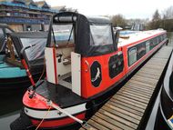 Salamander 58ft 2006 Semi-Trad by Keith Wood/Silverwood Interiors