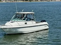2001 Boston Whaler 26 Conquest