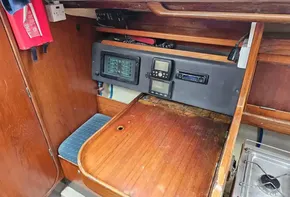 Beneteau Oceanis 320 for sale with BJ Marine