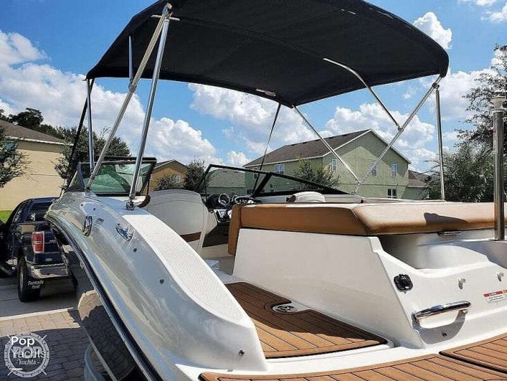 2018 Sea Ray 19 spx