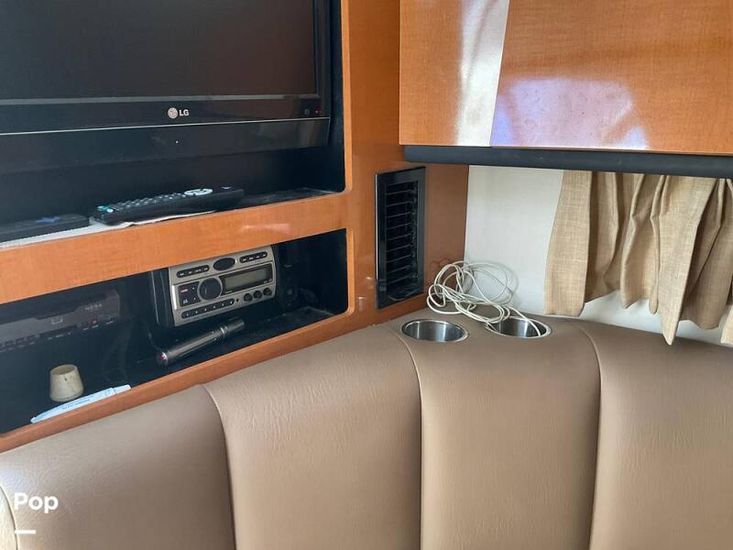 2008 Chaparral 290 signature