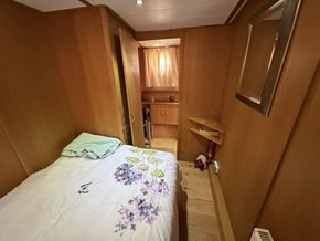Cabine