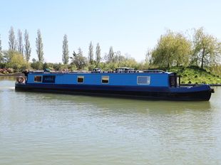 AMIRA &bull; 57ft 11in, Cruiser stern, 2+4 berths, 2009.