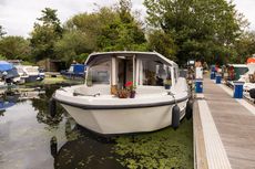Norfolk Broads Cruiser Hackney Mooring