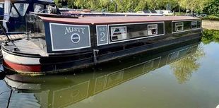 Beautiful and Spacious 2 Bed Liveaboard Widebeam Narrowboat