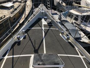Foredeck with treadmaster 