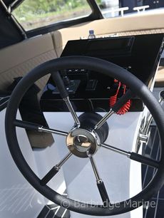 NEW Maxima 630 sloop with Honda 60hp
