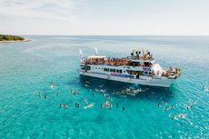 Passanger catamaran