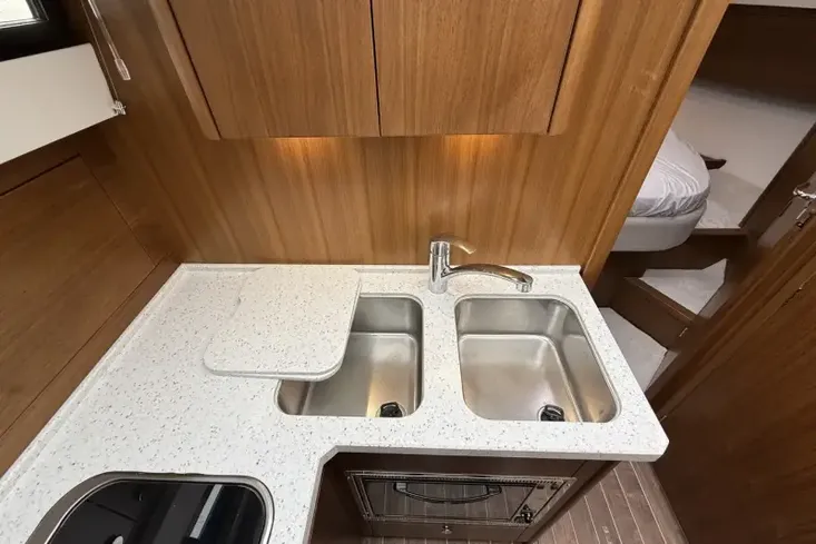 2021 Haines 36 Sedan