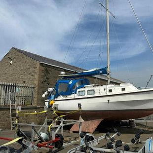 Westerly Centaur 26' Bilge keel, recent engine,, just reduced £4950
