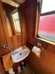 40ft Cruiser Stern - "It's Aboat Time"