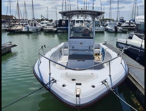 Triumph 21 Centre Console Fast Fisher - Exterior