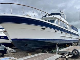 1989 Trader 54 Sundeck