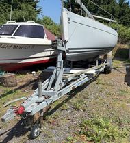 Beneteau First 211 + New Mercury 9.9h + Trailer