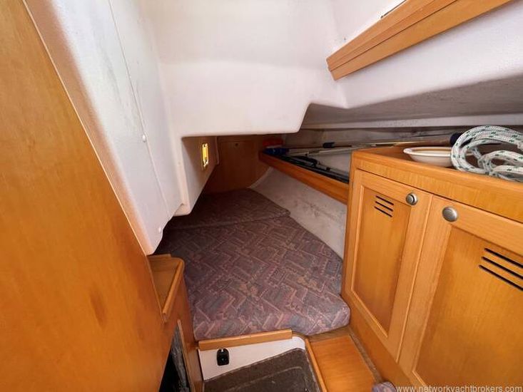 1998 Elan Marine 295