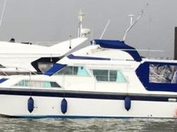 Fairline Sedan 32ft