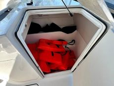 2024 Bayliner VR6 OB