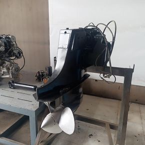 yanmar 4lha with stern power drive