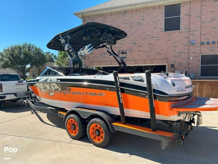 2010 Correct Craft super air nautique 230