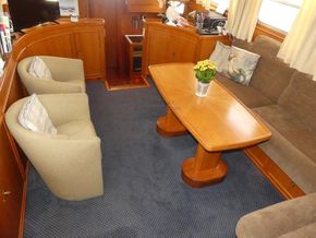 Lowland 491 by Neth Yachts - Saloon