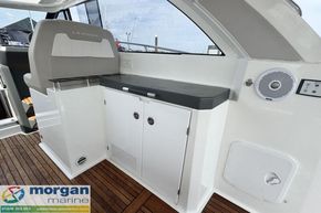 Jeanneau Leader 40 - cockpit galley