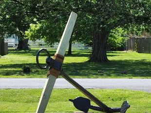 Antique Diamond Eye Anchor 10' x 5'