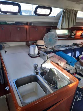 2009 Beneteau Oceanis 34 6