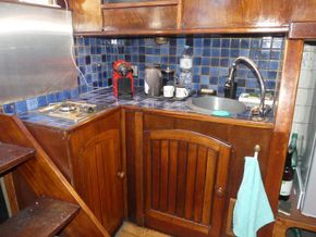 Dutch Barge Tjalk Not a conversion! New build 1974 - Galley