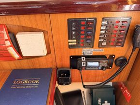 1998 Jeanneau Sun Odyssey 29.2 Lift Keel 9