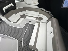 2017 Monterey 275 Sport Yacht 6